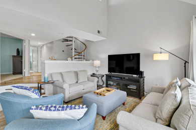 Lake House Updated 3 bedroom Villa in Shelter Cove with Community Pool, , on Atlantic Ocean - Hilton Head Island in South Carolina - Lakehouse Vacation Rental - Lake Home for rent on LakeHouseVacations.com
