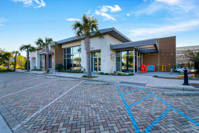 Lake House Updated 3 bedroom Villa in Shelter Cove with Community Pool, , on Atlantic Ocean - Hilton Head Island in South Carolina - Lakehouse Vacation Rental - Lake Home for rent on LakeHouseVacations.com