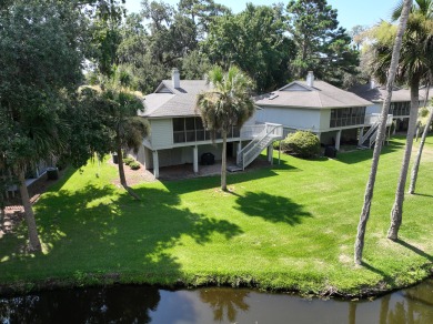 Lake House 28 Kingston Cove - 3 Bedroom Home with Spacious Screened Deck and Lagoon View, , on Atlantic Ocean - Hilton Head Island in South Carolina - Lakehouse Vacation Rental - Lake Home for rent on LakeHouseVacations.com