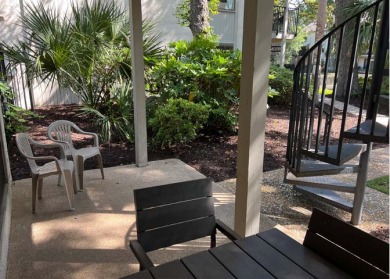 Lake House Springwood 97 - Forest Beach 1st Floor Flat - 3 Bedrooms, , on Atlantic Ocean - Hilton Head Island in South Carolina - Lakehouse Vacation Rental - Lake Home for rent on LakeHouseVacations.com