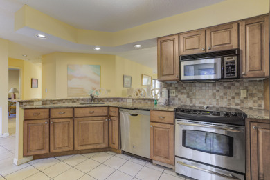 Lake House 196 Colonnade Club - 3 Bedroom -Easy Walk to Beach with Pool on Site, , on Atlantic Ocean - Hilton Head Island in South Carolina - Lakehouse Vacation Rental - Lake Home for rent on LakeHouseVacations.com