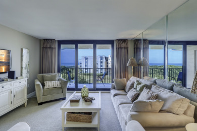 Lake House 6402 Island Club a lovely 2-bedroom, 2 bathroom villa, , on Atlantic Ocean - Hilton Head Island in South Carolina - Lakehouse Vacation Rental - Lake Home for rent on LakeHouseVacations.com
