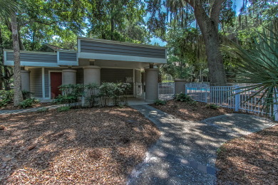 Lake House 7634 Huntington-Canal views, heated pool & spa. Quick walk to Ocean., , on Atlantic Ocean - Hilton Head Island in South Carolina - Lakehouse Vacation Rental - Lake Home for rent on LakeHouseVacations.com