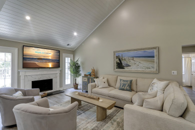 Lake House 185 Evian - A completely renovated retreat awaits., , on Atlantic Ocean - Hilton Head Island in South Carolina - Lakehouse Vacation Rental - Lake Home for rent on LakeHouseVacations.com