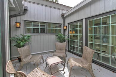 Lake House 6 Turtle Ln- Lagoon View & Fully Renovated! Steps to the Ocean & Beach Club, , on Atlantic Ocean - Hilton Head Island in South Carolina - Lakehouse Vacation Rental - Lake Home for rent on LakeHouseVacations.com