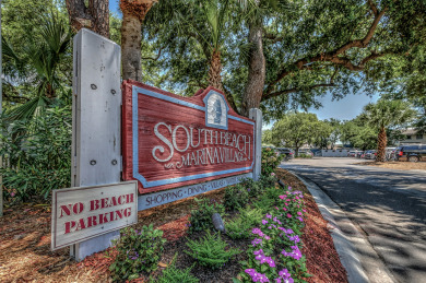 Lake House 1421 South Beach Villa is a beachy 4 bedroom, 3 bath townhome, , on Atlantic Ocean - Hilton Head Island in South Carolina - Lakehouse Vacation Rental - Lake Home for rent on LakeHouseVacations.com