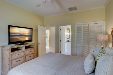 Lake House 71 Gloucester-30 ft x 19 ft Pool & Golf Views. Ride your bike to the Beach, , on Atlantic Ocean - Hilton Head Island in South Carolina - Lakehouse Vacation Rental - Lake Home for rent on LakeHouseVacations.com