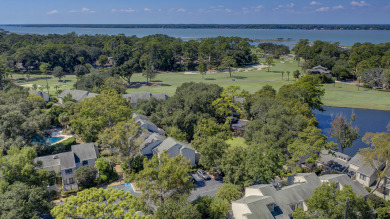 Lake House 181 Twin Oaks -Overlooks the 10th fairway of the Harbour Town Golf Course, , on Atlantic Ocean - Hilton Head Island in South Carolina - Lakehouse Vacation Rental - Lake Home for rent on LakeHouseVacations.com