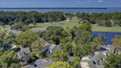 Lake House 181 Twin Oaks -Overlooks the 10th fairway of the Harbour Town Golf Course, , on Atlantic Ocean - Hilton Head Island in South Carolina - Lakehouse Vacation Rental - Lake Home for rent on LakeHouseVacations.com