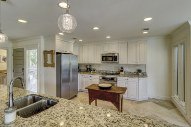 Lake House 181 Twin Oaks -Overlooks the 10th fairway of the Harbour Town Golf Course, , on Atlantic Ocean - Hilton Head Island in South Carolina - Lakehouse Vacation Rental - Lake Home for rent on LakeHouseVacations.com