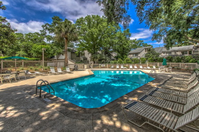 Lake House 181 Twin Oaks -Overlooks the 10th fairway of the Harbour Town Golf Course, , on Atlantic Ocean - Hilton Head Island in South Carolina - Lakehouse Vacation Rental - Lake Home for rent on LakeHouseVacations.com