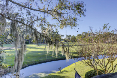 Lake House 181 Twin Oaks -Overlooks the 10th fairway of the Harbour Town Golf Course, , on Atlantic Ocean - Hilton Head Island in South Carolina - Lakehouse Vacation Rental - Lake Home for rent on LakeHouseVacations.com