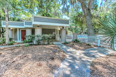 Lake House 7626 Huntington - Short walk to the beach, , on Atlantic Ocean - Hilton Head Island in South Carolina - Lakehouse Vacation Rental - Lake Home for rent on LakeHouseVacations.com