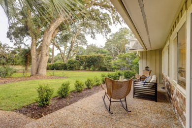 Lake House 163 N. Sea Pines Dr- .8 miles to the beach, 4 minutes by bike or 15 min walk., , on Atlantic Ocean - Hilton Head Island in South Carolina - Lakehouse Vacation Rental - Lake Home for rent on LakeHouseVacations.com