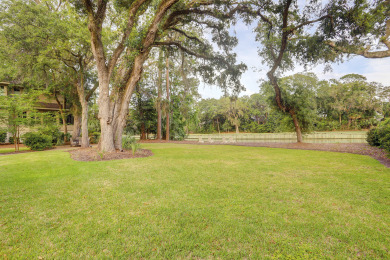 Lake House 163 N. Sea Pines Dr- .8 miles to the beach, 4 minutes by bike or 15 min walk., , on Atlantic Ocean - Hilton Head Island in South Carolina - Lakehouse Vacation Rental - Lake Home for rent on LakeHouseVacations.com