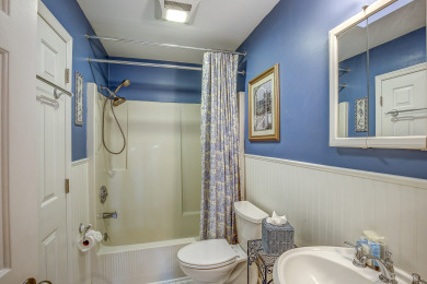 Lake House 48 Kingston Road -Private Pool, Lagoon View & 5 Minute Bike Ride to the ocean, , on Atlantic Ocean - Hilton Head Island in South Carolina - Lakehouse Vacation Rental - Lake Home for rent on LakeHouseVacations.com