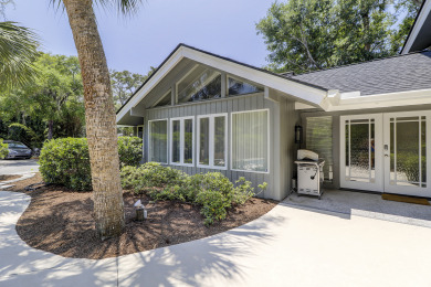 Lake House 15 Ibis St - Enjoy a sneak peek of the Atlantic Ocean with open floor plan., , on Atlantic Ocean - Hilton Head Island in South Carolina - Lakehouse Vacation Rental - Lake Home for rent on LakeHouseVacations.com