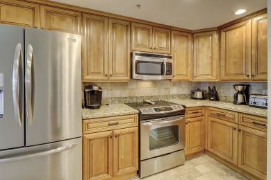 Lake House 6101 Hampton Place-Oceanfront Escape! 4-Night Stays Available., , on Atlantic Ocean - Hilton Head Island in South Carolina - Lakehouse Vacation Rental - Lake Home for rent on LakeHouseVacations.com