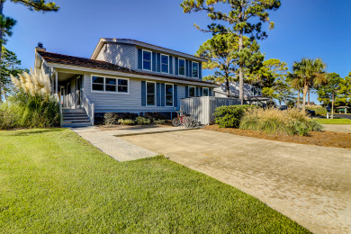 Lake House 9 Lands End Rd-Pretty view, Pool Onsite, Easy Walk to water & S. Beach Marina, , on Atlantic Ocean - Hilton Head Island in South Carolina - Lakehouse Vacation Rental - Lake Home for rent on LakeHouseVacations.com
