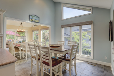 Lake House 6 Dinghy-Dog-Friendly, 2nd Row (25 yards) Ocean w Private Pool. 