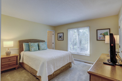 Lake House 6 Dinghy-Dog-Friendly, 2nd Row (25 yards) Ocean w Private Pool. 