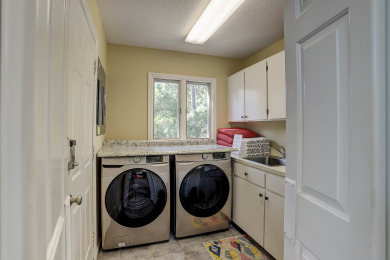 Lake House 6 Dinghy-Dog-Friendly, 2nd Row (25 yards) Ocean w Private Pool. 