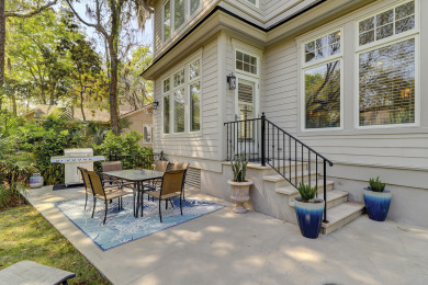 Lake House 3 Cottage Ct - 2 Min. Bike Ride or 9 Min. Walk to the beach. Private Pool, , on Atlantic Ocean - Hilton Head Island in South Carolina - Lakehouse Vacation Rental - Lake Home for rent on LakeHouseVacations.com