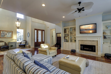 Lake House 3 Cottage Ct - 2 Min. Bike Ride or 9 Min. Walk to the beach. Private Pool, , on Atlantic Ocean - Hilton Head Island in South Carolina - Lakehouse Vacation Rental - Lake Home for rent on LakeHouseVacations.com