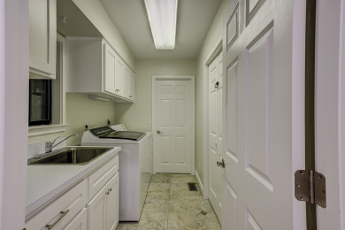Lake House 7 Bald Eagle-3 Row Ocean (75 yards) to the Beach & 40 ft x 10 ft Pool, , on Atlantic Ocean - Hilton Head Island in South Carolina - Lakehouse Vacation Rental - Lake Home for rent on LakeHouseVacations.com