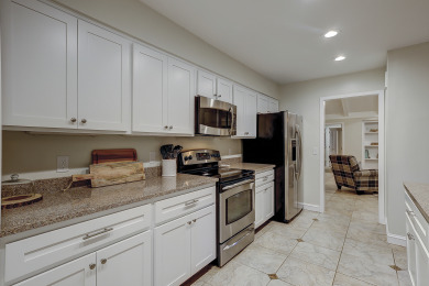 Lake House 7 Bald Eagle-3 Row Ocean (75 yards) to the Beach & 40 ft x 10 ft Pool, , on Atlantic Ocean - Hilton Head Island in South Carolina - Lakehouse Vacation Rental - Lake Home for rent on LakeHouseVacations.com