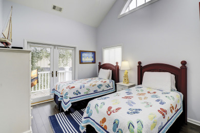 Lake House 30 Sandpiper-Ocean breezes & sandy footsteps (125 to be exact) to the beach, , on Atlantic Ocean - Hilton Head Island in South Carolina - Lakehouse Vacation Rental - Lake Home for rent on LakeHouseVacations.com