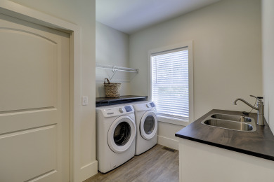 Lake House 40 N. Forest Beach-New Owners & Vrbo listing - 176 Yard walk to the beach., , on Atlantic Ocean - Hilton Head Island in South Carolina - Lakehouse Vacation Rental - Lake Home for rent on LakeHouseVacations.com