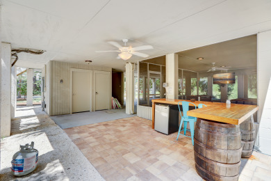 Lake House 3B Hickory Lane-CUSTOM built house! 200 Yards till your feet are in the sand, , on Atlantic Ocean - Hilton Head Island in South Carolina - Lakehouse Vacation Rental - Lake Home for rent on LakeHouseVacations.com