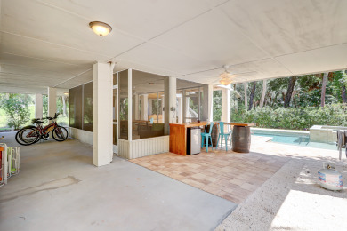 Lake House 3B Hickory Lane-CUSTOM built house! 200 Yards till your feet are in the sand, , on Atlantic Ocean - Hilton Head Island in South Carolina - Lakehouse Vacation Rental - Lake Home for rent on LakeHouseVacations.com