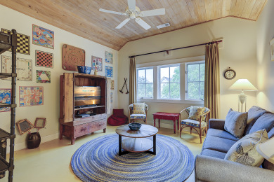 Lake House 22 Carters Manor-2nd Row(176 yrd walk) to Ocean & Dog Friendly, , on Atlantic Ocean - Hilton Head Island in South Carolina - Lakehouse Vacation Rental - Lake Home for rent on LakeHouseVacations.com