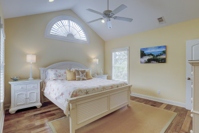 Lake House 27 Pelican-Private Pool & 3rd Row (270 feet or 1 minute walk) to the Ocean , , on Atlantic Ocean - Hilton Head Island in South Carolina - Lakehouse Vacation Rental - Lake Home for rent on LakeHouseVacations.com