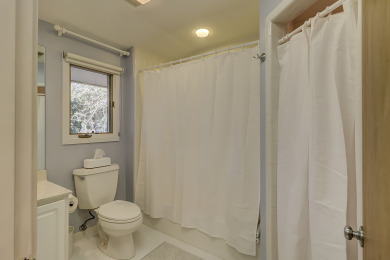 Lake House 34 W. Beach Lagoon-Dog-Friendly,2nd row (60 yards) ocean, Large Pool & Spa, , on Atlantic Ocean - Hilton Head Island in South Carolina - Lakehouse Vacation Rental - Lake Home for rent on LakeHouseVacations.com