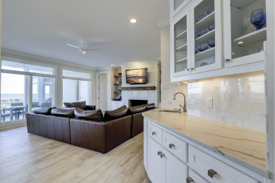 Lake House 10 Curlew OCEANFRONT, 5 Bedroom w Private Heated Pool, Spa & Outdoor Kitchen, , on Atlantic Ocean - Hilton Head Island in South Carolina - Lakehouse Vacation Rental - Lake Home for rent on LakeHouseVacations.com