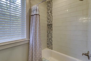 Lake House 6 Shore Crest - Under New Management & Shorter Stays Available - Book Now!, , on Atlantic Ocean - Hilton Head Island in South Carolina - Lakehouse Vacation Rental - Lake Home for rent on LakeHouseVacations.com