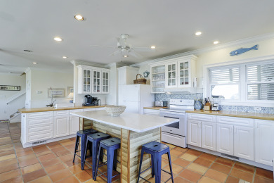 Lake House 20 Ibis -Oceanfront, 7 Bedroom home w private pool. Sleeps 19, , on Atlantic Ocean - Hilton Head Island in South Carolina - Lakehouse Vacation Rental - Lake Home for rent on LakeHouseVacations.com