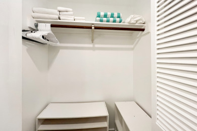 Lake House Renovated Waikiki Studio! City View, Full Kitchen, Free Wi-Fi & Parking, Pool, , on Oahu - Honolulu in Hawaii - Lakehouse Vacation Rental - Lake Home for rent on LakeHouseVacations.com