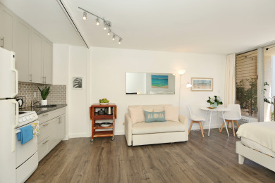 Lake House Renovated Waikiki Studio! City View, Full Kitchen, Free Wi-Fi & Parking, Pool, , on Oahu - Honolulu in Hawaii - Lakehouse Vacation Rental - Lake Home for rent on LakeHouseVacations.com