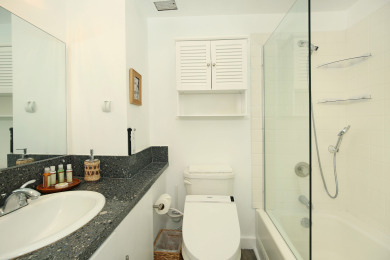 Lake House Renovated Waikiki Studio! City View, Full Kitchen, Free Wi-Fi & Parking, Pool, , on Oahu - Honolulu in Hawaii - Lakehouse Vacation Rental - Lake Home for rent on LakeHouseVacations.com