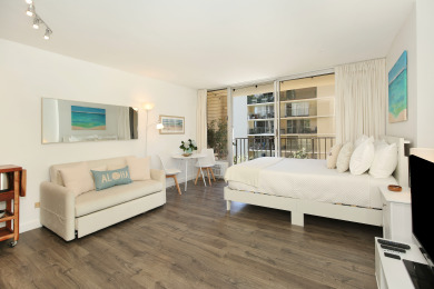 Lake House Renovated Waikiki Studio! City View, Full Kitchen, Free Wi-Fi & Parking, Pool, , on Oahu - Honolulu in Hawaii - Lakehouse Vacation Rental - Lake Home for rent on LakeHouseVacations.com