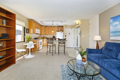 Lake House Bright Corner Condo wAC, WD, DW, Parking, Wi-Fi! Sleeps 4. 30-Night Min, , on Oahu - Honolulu in Hawaii - Lakehouse Vacation Rental - Lake Home for rent on LakeHouseVacations.com