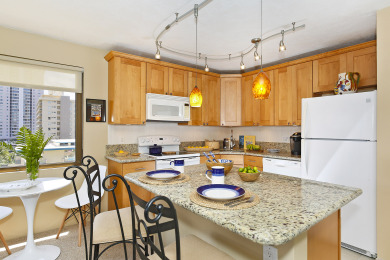 Lake House Bright Corner Condo wAC, WD, DW, Parking, Wi-Fi! Sleeps 4. 30-Night Min, , on Oahu - Honolulu in Hawaii - Lakehouse Vacation Rental - Lake Home for rent on LakeHouseVacations.com