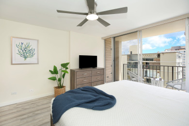Lake House Renovated Waikiki Studio, Full Kitchen, Free Parking, 4 Blocks to Beach!, , on Oahu - Honolulu in Hawaii - Lakehouse Vacation Rental - Lake Home for rent on LakeHouseVacations.com