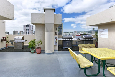 Lake House Renovated Waikiki Studio, Full Kitchen, Free Parking, 4 Blocks to Beach!, , on Oahu - Honolulu in Hawaii - Lakehouse Vacation Rental - Lake Home for rent on LakeHouseVacations.com
