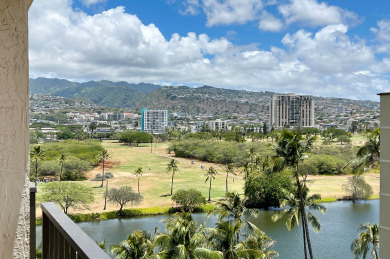 Lake House Renovated Waikiki Studio, Full Kitchen, Free Parking, 4 Blocks to Beach!, , on Oahu - Honolulu in Hawaii - Lakehouse Vacation Rental - Lake Home for rent on LakeHouseVacations.com