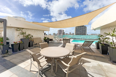 Lake House Renovated Waikiki Studio, Full Kitchen, Free Parking, 4 Blocks to Beach!, , on Oahu - Honolulu in Hawaii - Lakehouse Vacation Rental - Lake Home for rent on LakeHouseVacations.com